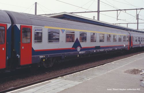 Piko 58541 Personenwagen  Eurofima 1. Kl. SNCB Ep.V